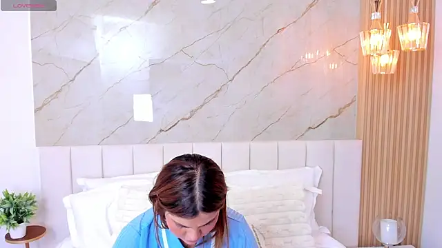 Chat XXX en directo de CarolineLaurent