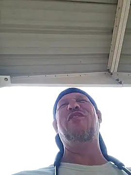 yourMasterisBored Show in webcam