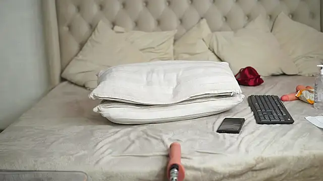 AprilHadid Adlı Modelin Canlı XXX Sohbeti