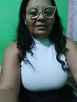 Amarantha25 élő XXX-chatje