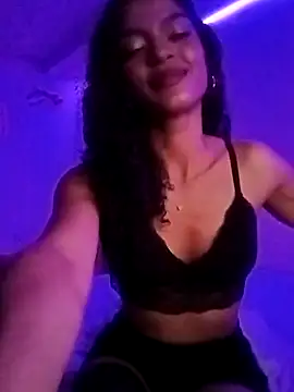 Aphrodite-777's Live XXX Chat