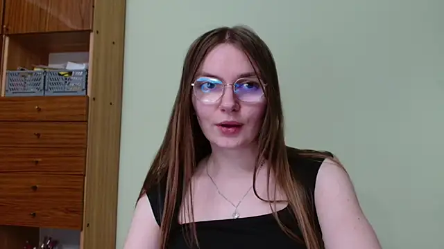 LooveELLYx live XXX chat