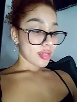 Czat XXX na żywo – Sienna_brunette