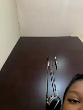 Renee-18n Live XXX chat