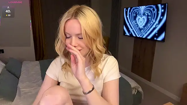 moonavelle Adlı Modelin Canlı XXX Sohbeti