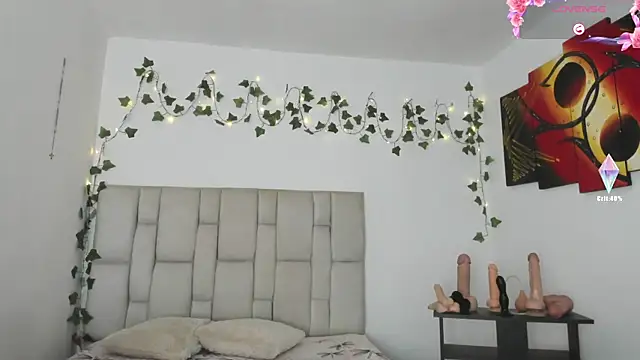 Chat +18 de KorinaKovaa ao vivo