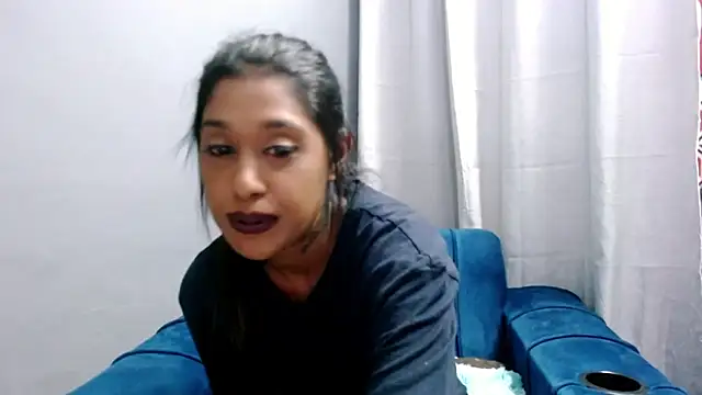 Lisaabrown_ লাইভ XXX চ্যাট