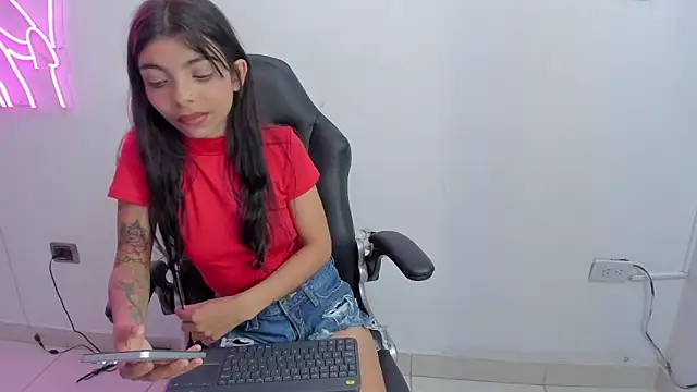 Czat XXX na żywo – Amber_Harriis