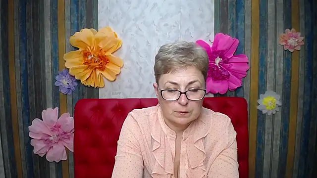 Chatroom XXX en direct de EmiliaGree