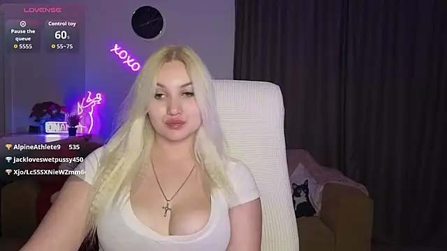 adrelaxina's Live XXX Chat