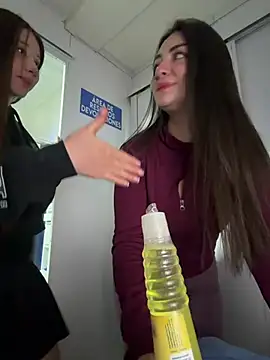 roouse Chat XXX live