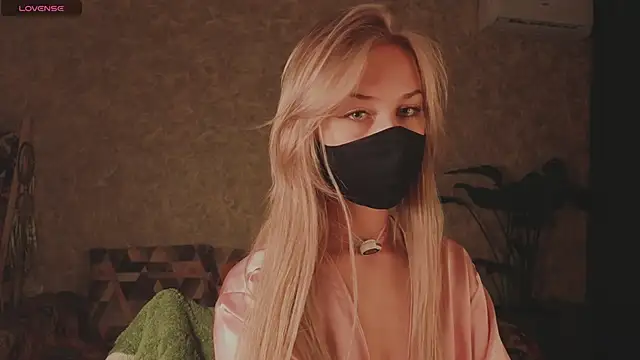 EternalOphelia: онлайн-секс-чат