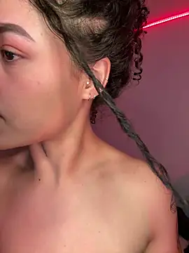 Czat XXX na żywo – crystal_dlun