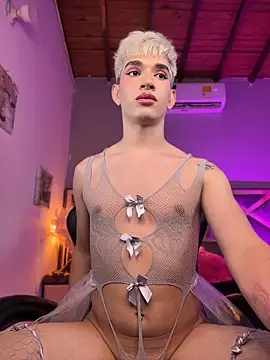 Chat XXX ao vivo de Cherry_zayden_