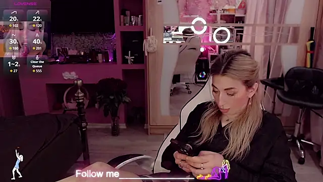 Chatroom XXX en direct de AnnieGOld_