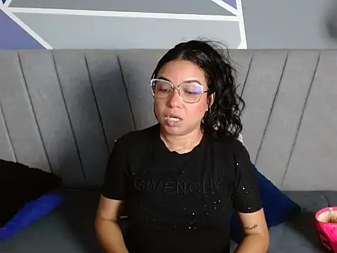 AliceSmity_ Chat XXX in diretta