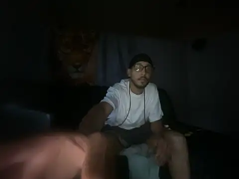 Chatroom XXX en direct de ThrowedWorldWide