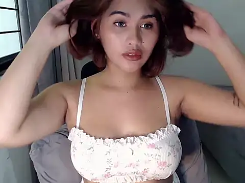 Chubbytransgirl21: διαδικτυακό σόου στην κάμερα