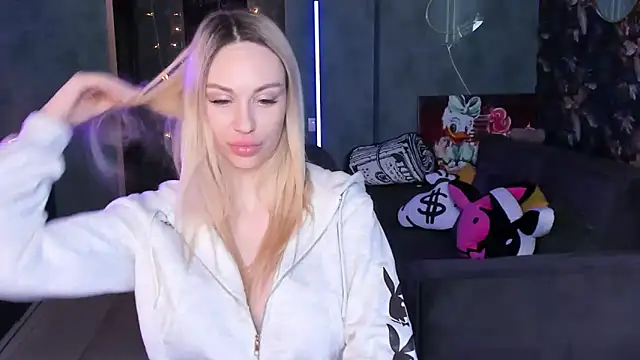 Blckmirrorr Chat XXX in diretta