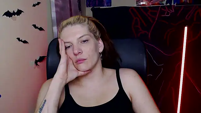 Chat XXX en directo de VanessaRey_