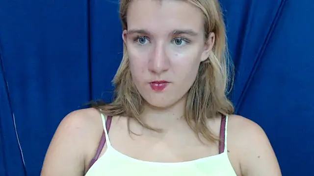 Yennyloves: онлайн-секс-чат