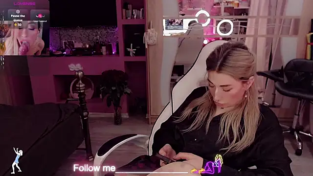 AnnieGOld_ Live XXX Chat