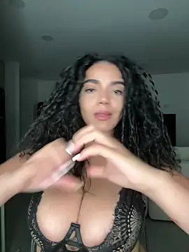 Curlyierr Live XXX Chat