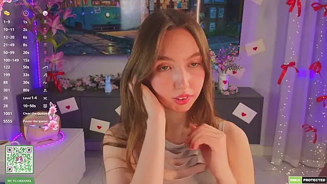 ElfredaTupy live XXX chat