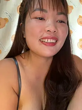 Milik-1022 live XXX chat