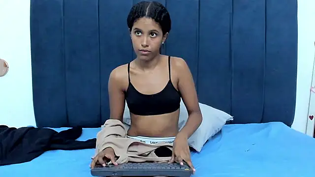 saul_y_sarayn Webbikameraesitys