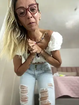 Show de webcam de AlanaBrunetteX_X