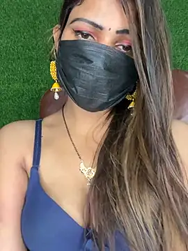 CUTI-NAINA Adlı Modelin Web Kamerası Şovu