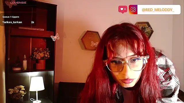 RedMeloddyのライブXXXチャット