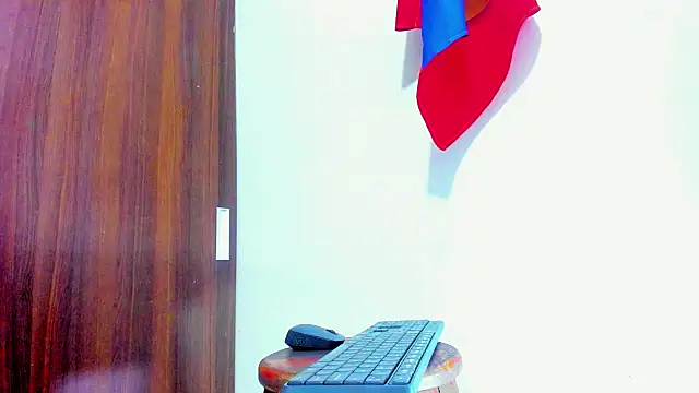 Show modela Dreamastercum_ na web-kameri