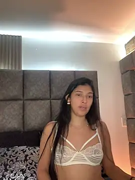 BrigitteVons' Live XXX Chat