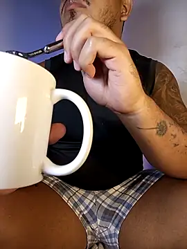 Naughty_Charly 现场XXX聊天