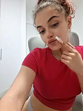 tafaa1- Adlı Modelin Canlı XXX Sohbeti