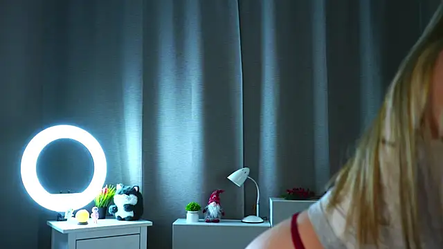 LesleeOpenshaw webcam show