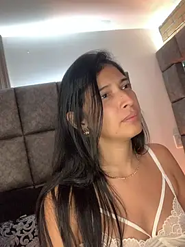 BrigitteVons' Live XXX Chat