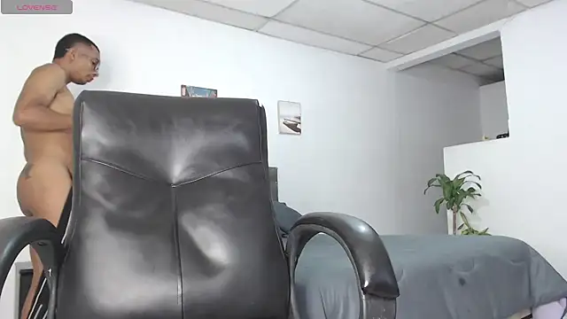 Czat XXX na żywo – Aaronblack1_