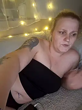 Nini_beab Live XXX-Chat