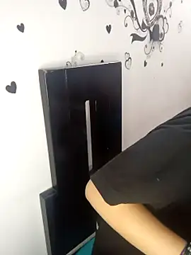 LatinHeatX22: вебкам-шоу