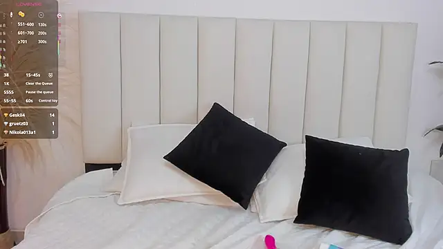 Megan_Brunette2 即時 XXX 聊天