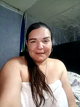 Zuleyka_69のライブXXXチャット