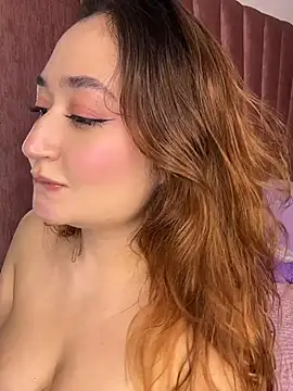 SalomeFlores: онлайн-секс-чат