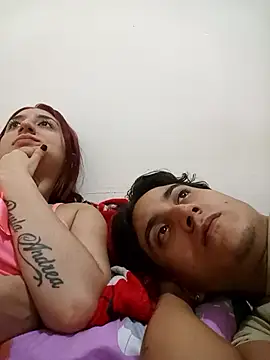 Chat +18 de EsmeraldaNaim ao vivo