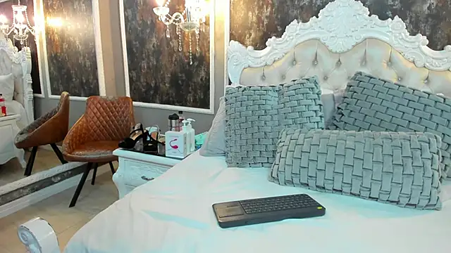 JuliethMilf: απευθείας συνομιλία ΧΧΧ