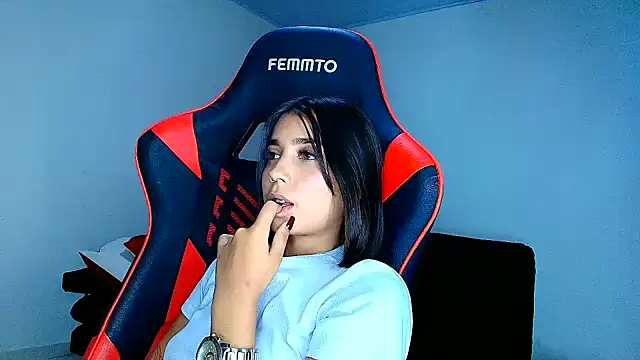 Czat XXX na żywo – Rousse_violett