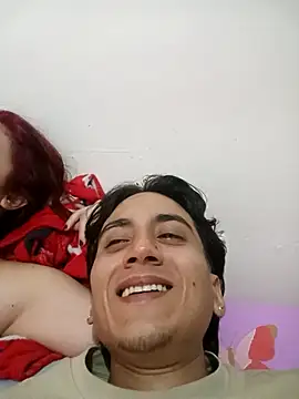 Chat XXX en directo de EsmeraldaNaim