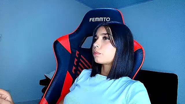 Rousse_violett: онлайн-секс-чат